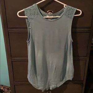 old navy tank top